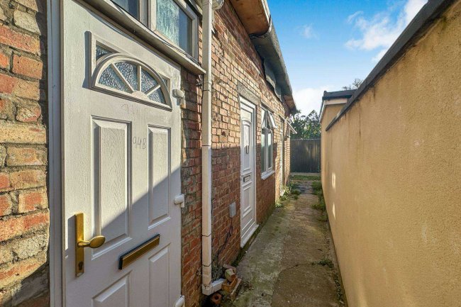 94 Lansbury Drive, Hayes, UB4 8SD 1