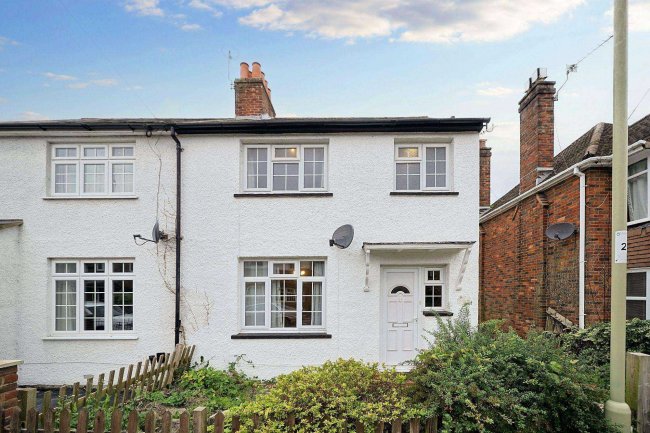 8 Avondale Rd, Aldershot, GU11 3HQ 10