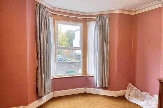 141 Hartfield Rd, Wimbledon, SW19 3TJ 4