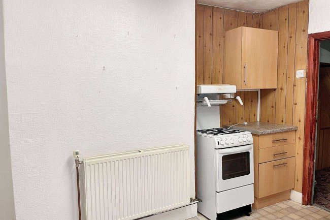 141 Hartfield Rd, Wimbledon, SW19 3TJ 4