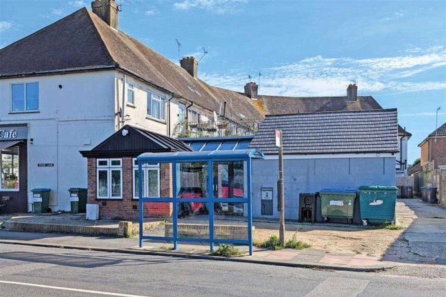 106 Stone Lane, Worthing, West Sussex BN13 2BG 7