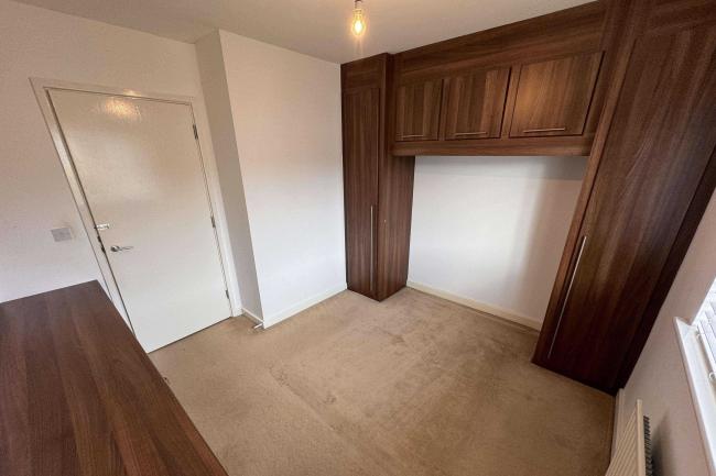 1 Foxdene Close, South Woodford, London E18 1BH 9