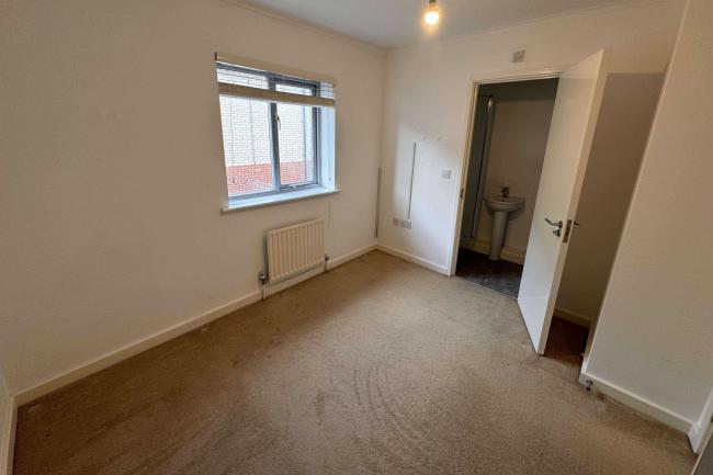 1 Foxdene Close, South Woodford, London E18 1BH 9