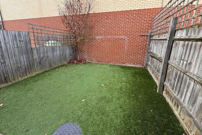 1 Foxdene Close, South Woodford, London E18 1BH 9