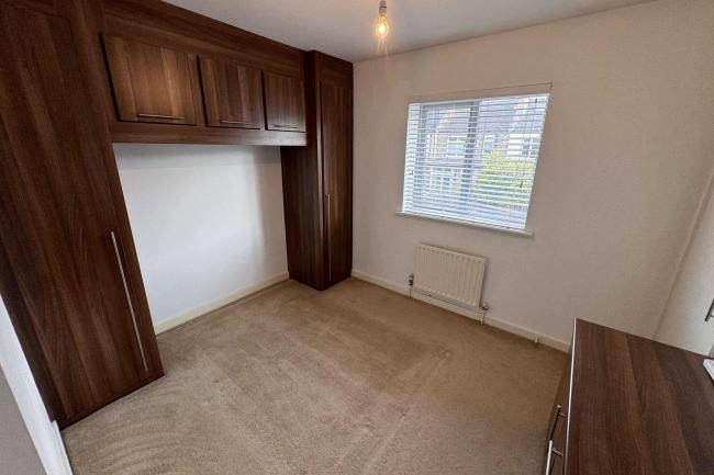 1 Foxdene Close, South Woodford, London E18 1BH 9