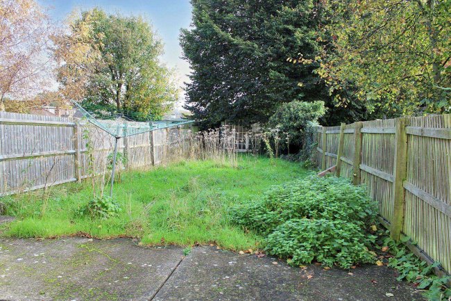 10 Canterbury Road, Ashford, TN24 8JX 6