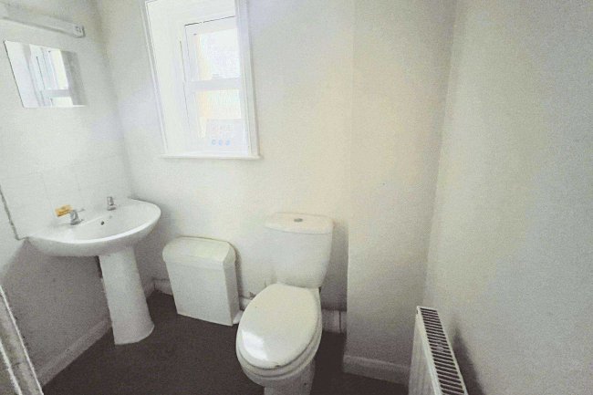 10 Canterbury Road, Ashford, TN24 8JX 6