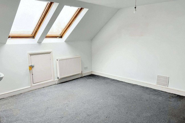 10 Canterbury Road, Ashford, TN24 8JX 6