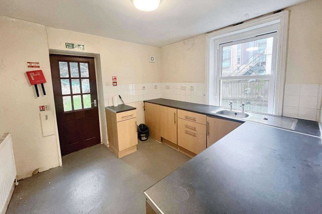 10 Canterbury Road, Ashford, TN24 8JX 6