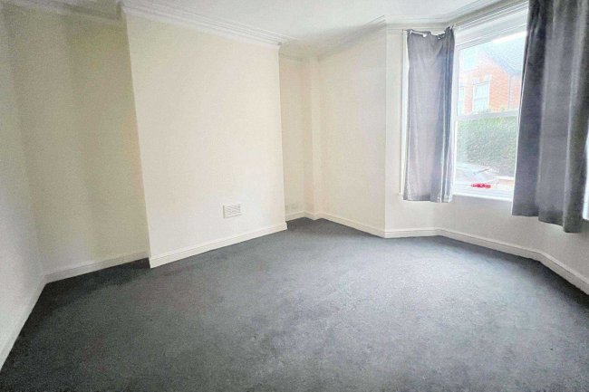 10 Canterbury Road, Ashford, TN24 8JX 6