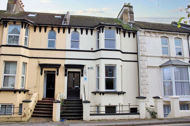 10 Canterbury Road, Ashford, TN24 8JX 6