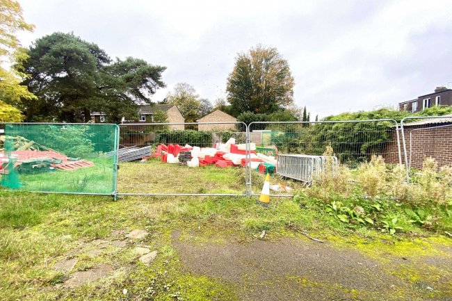 Land to rear of 15 Connaught Road, Teddington, TW11 0PP 5