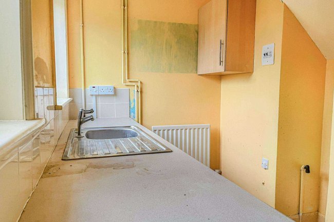 3 North View, Harbours Lake Lane, Newchurch, Sandown  Isle of Wight  PO36 0LY 4