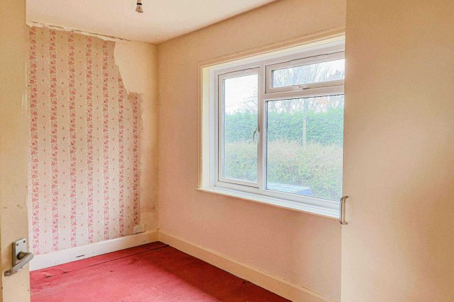 3 North View, Harbours Lake Lane, Newchurch, Sandown  Isle of Wight  PO36 0LY 4