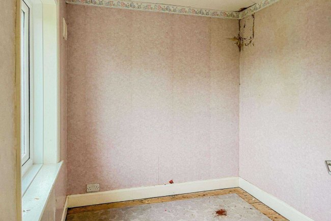 3 North View, Harbours Lake Lane, Newchurch, Sandown  Isle of Wight  PO36 0LY 4