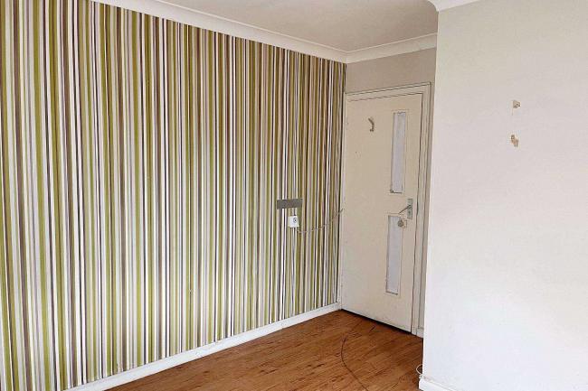 Heathlands, Chequers Lane, Walton-on-the-Hill, Surrey KT20 7ST 5