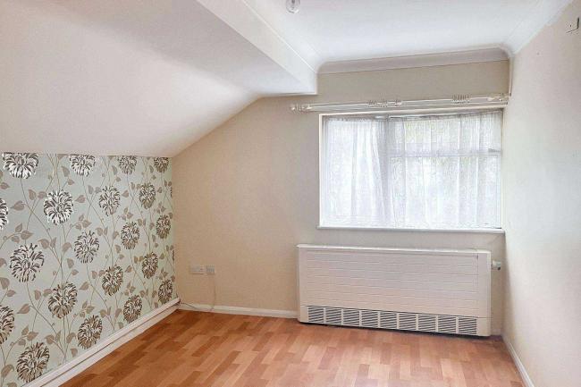 Heathlands, Chequers Lane, Walton-on-the-Hill, Surrey KT20 7ST 5