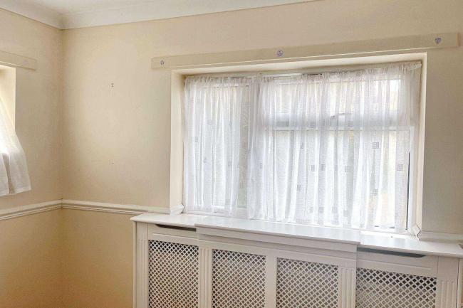 Heathlands, Chequers Lane, Walton-on-the-Hill, Surrey KT20 7ST 5