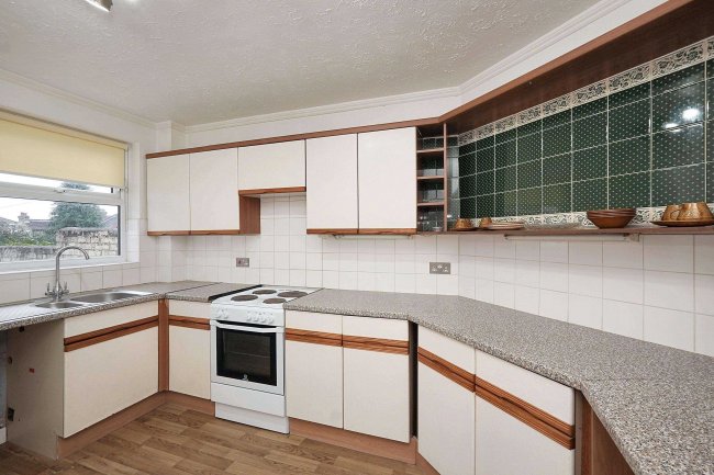 4 Dover Street, Maidstone, Kent, ME16 8LE 5