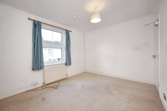 4 Dover Street, Maidstone, Kent, ME16 8LE 5