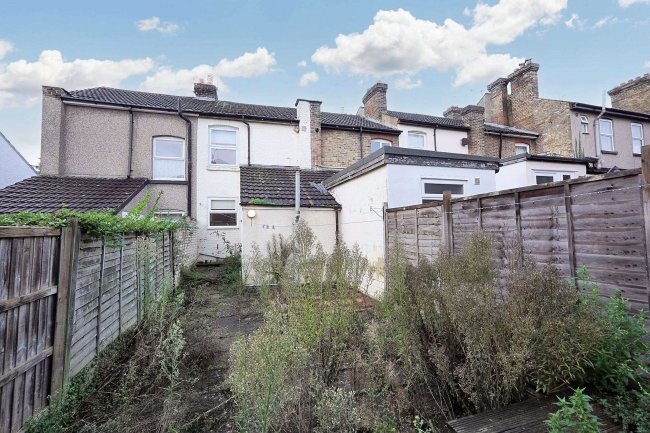 4 Dover Street, Maidstone, Kent, ME16 8LE 5