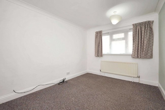 17 Sheldwich Close, Ashford, Kent, TN23 5RX 3