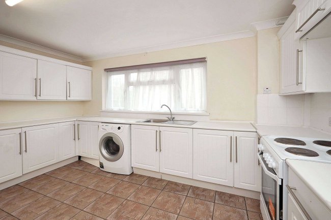 17 Sheldwich Close, Ashford, Kent, TN23 5RX 3
