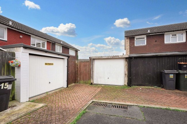 17 Sheldwich Close, Ashford, Kent, TN23 5RX 3