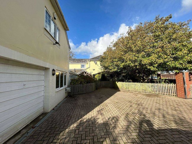 Early Cottage, Shripney Road, Bognor Regis, PO22 9NW 9