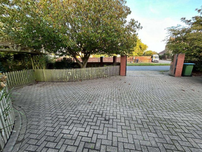 Early Cottage, Shripney Road, Bognor Regis, PO22 9NW 9