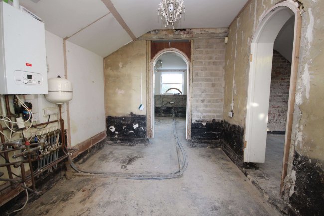 Early Cottage, Shripney Road, Bognor Regis, PO22 9NW 9