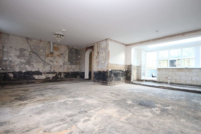 Early Cottage, Shripney Road, Bognor Regis, PO22 9NW 9