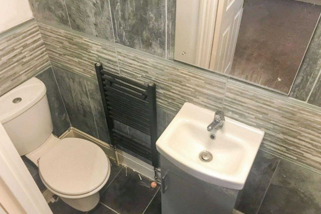 25 Seaforth Road, Westcliff-on-Sea,SS0 7SN 2