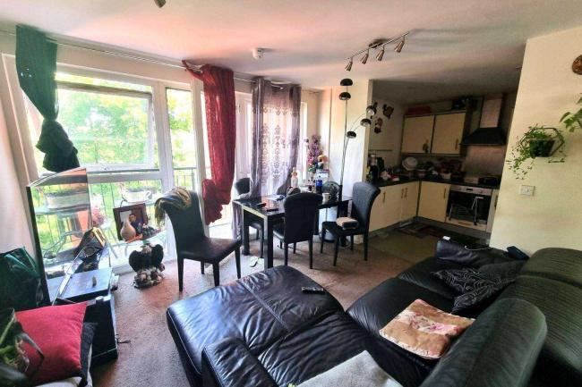Flat 53, Regal House, Royal Crescent, Ilford, Essex, IG2 7JY 4