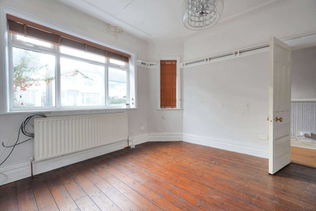 36 Rullerton Road, Wallasey, CH44 5XQ 4