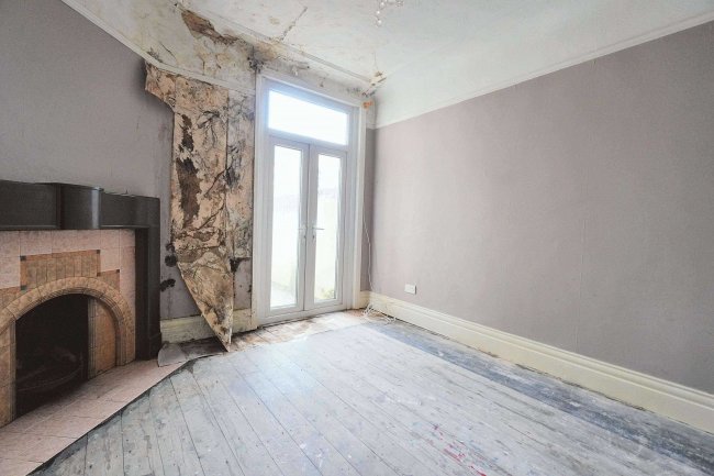 36 Rullerton Road, Wallasey, CH44 5XQ 4
