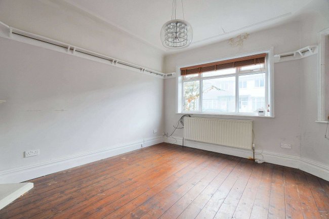 36 Rullerton Road, Wallasey, CH44 5XQ 4