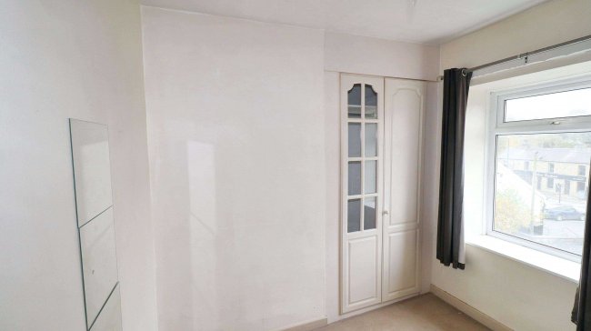 350 Wakefield Road, Denby Dale, Huddersfield, HD8 8RT 2