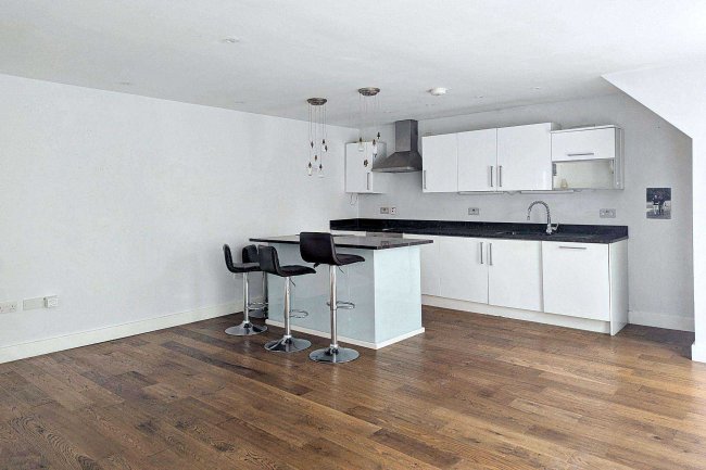 28C Langdon Road, Bromley, BR2 9JS 1