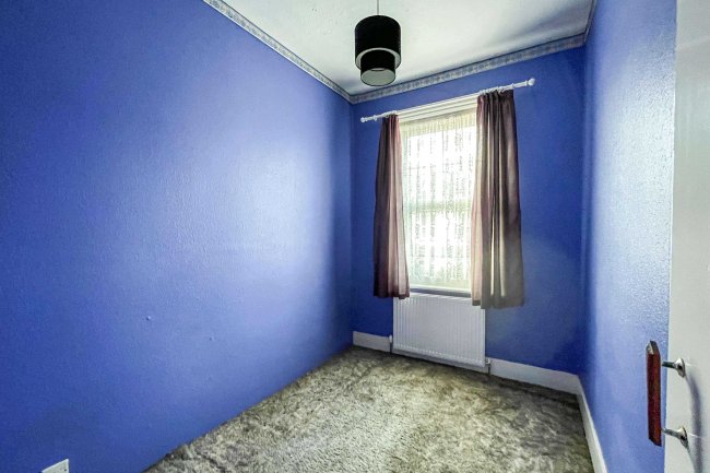 48 Avondale Road, Eastbourne, East Sussex, BN22 8JW 8