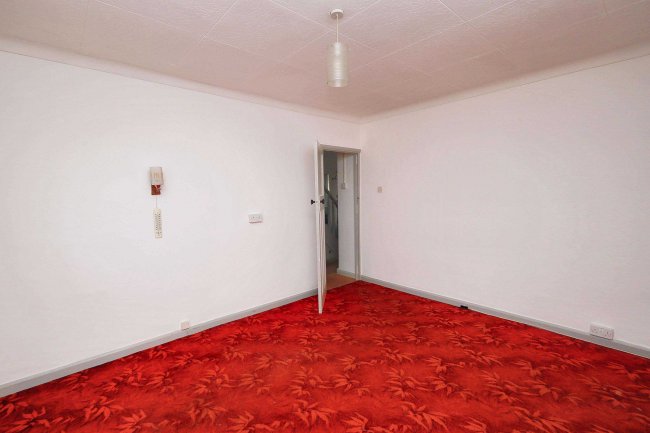 54 Colyer Road, Northfleet, Kent, DA11 8AY 7