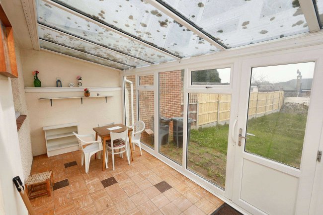 54 Colyer Road, Northfleet, Kent, DA11 8AY 7