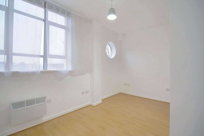 Flat 16 Brook Court, 510 Ripple Road, Barking, Essex IG11 9JU 9