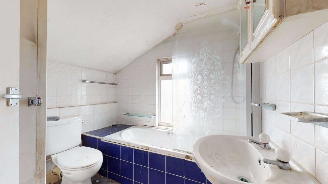 24 Princess Street, Harwich, CO12 4PF 9