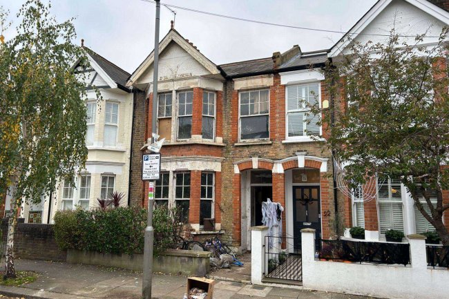 20 Borneo Street, Putney, London SW15 1QQ 5