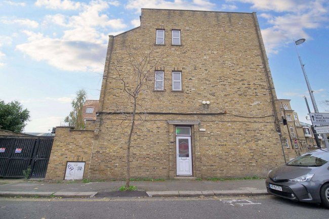 23b High Street, Acton, London W3 6ND 5