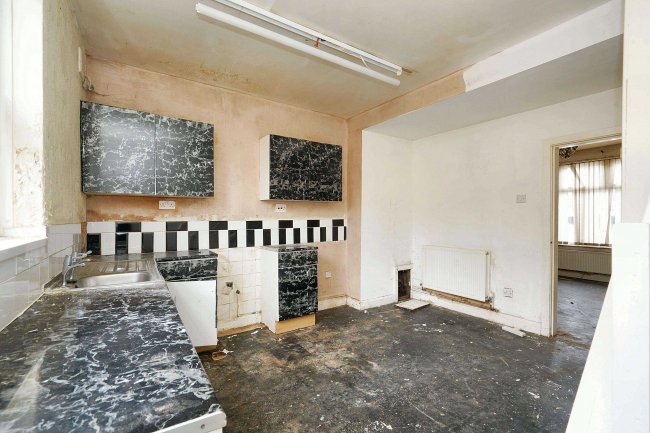 11 Gerrard Street, Kearsley, Bolton, Greater Manchester, BL4 8BG 5