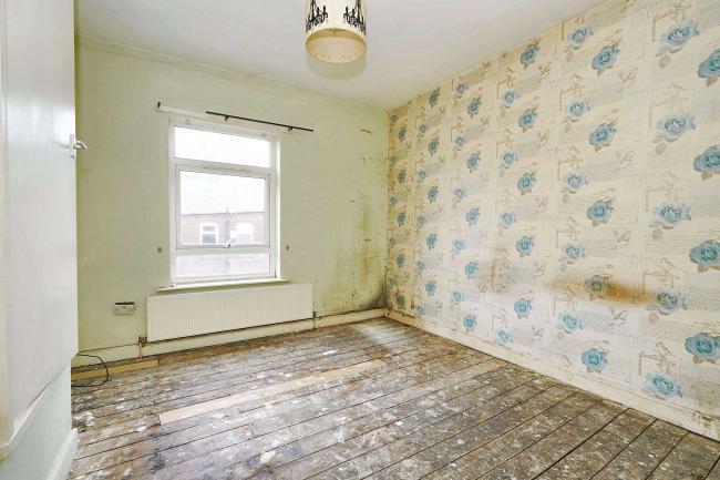 11 Gerrard Street, Kearsley, Bolton, Greater Manchester, BL4 8BG 5