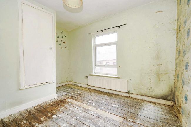 11 Gerrard Street, Kearsley, Bolton, Greater Manchester, BL4 8BG 5