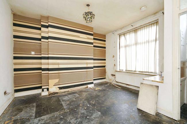 11 Gerrard Street, Kearsley, Bolton, Greater Manchester, BL4 8BG 5